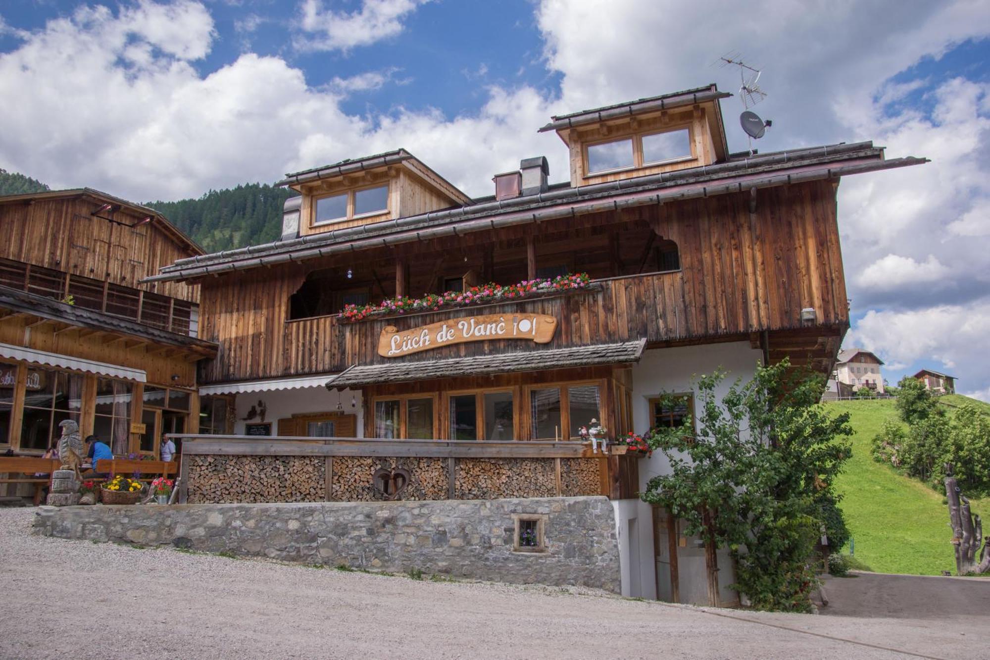 Agriturismo Luech De Vanc San Martino in Badia Dış mekan fotoğraf