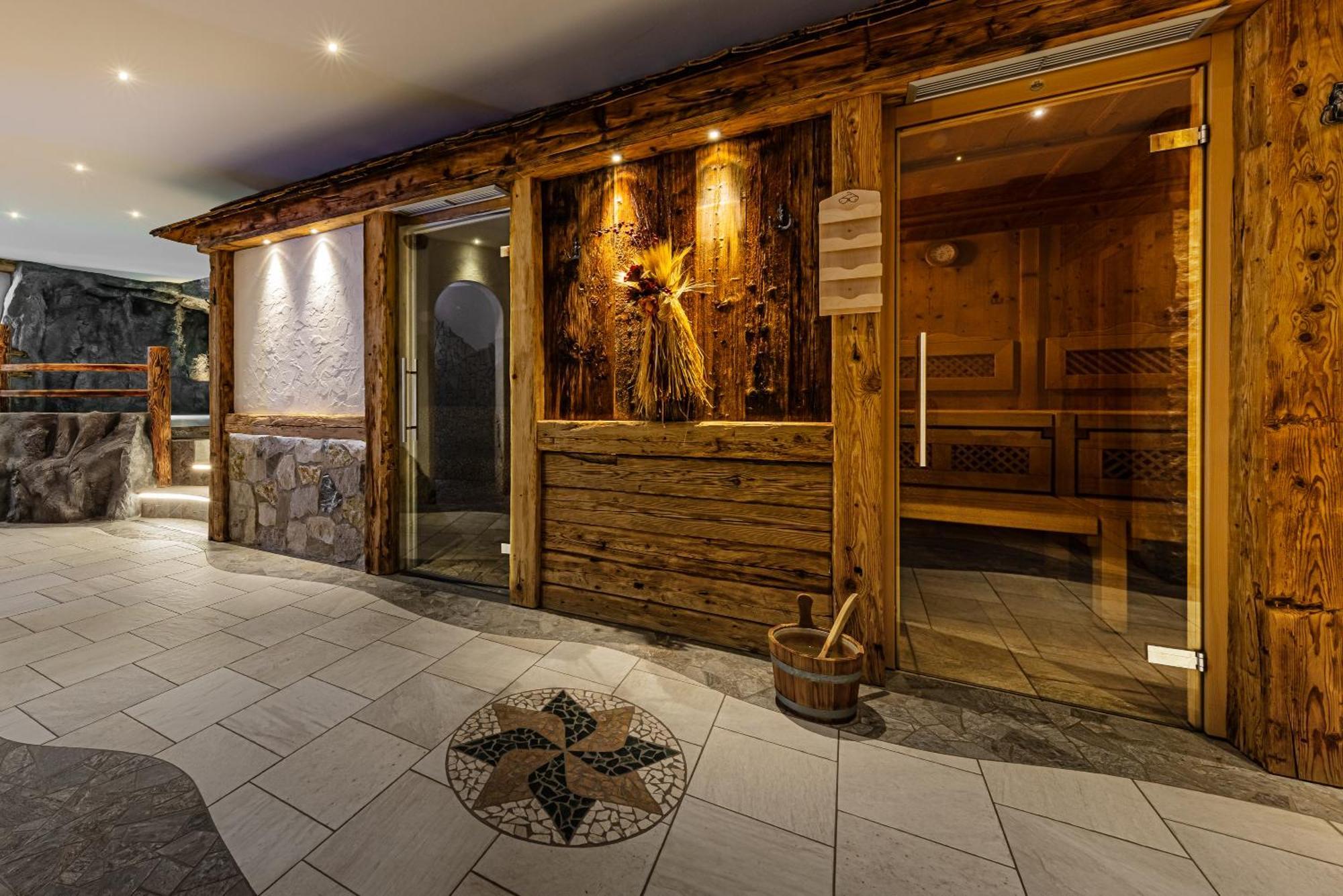 Agriturismo Luech De Vanc San Martino in Badia Dış mekan fotoğraf